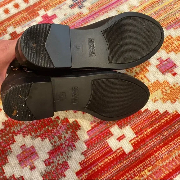 Michael Kors Black Ankle Booties with Gold Accent sz 9 - Picture 3 of 3